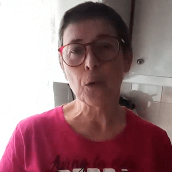 Carica il video: 