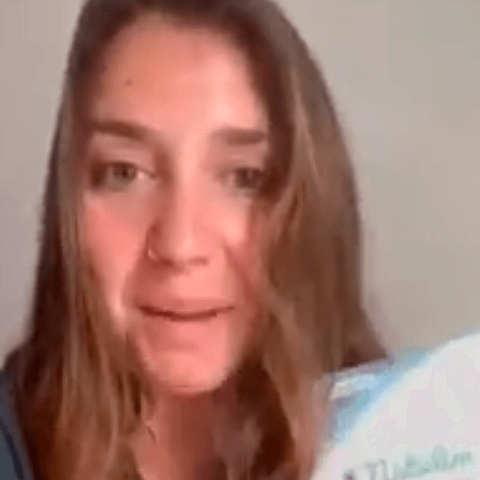 Carica il video: 