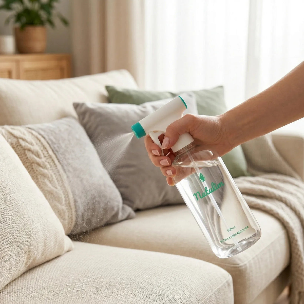 Spray per tessuti fatto con le perle profumate Natulim