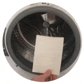 mettere Natulim detersivo ecologico nel cestello della lavatrice è semplice pratico comodo zero sprechi